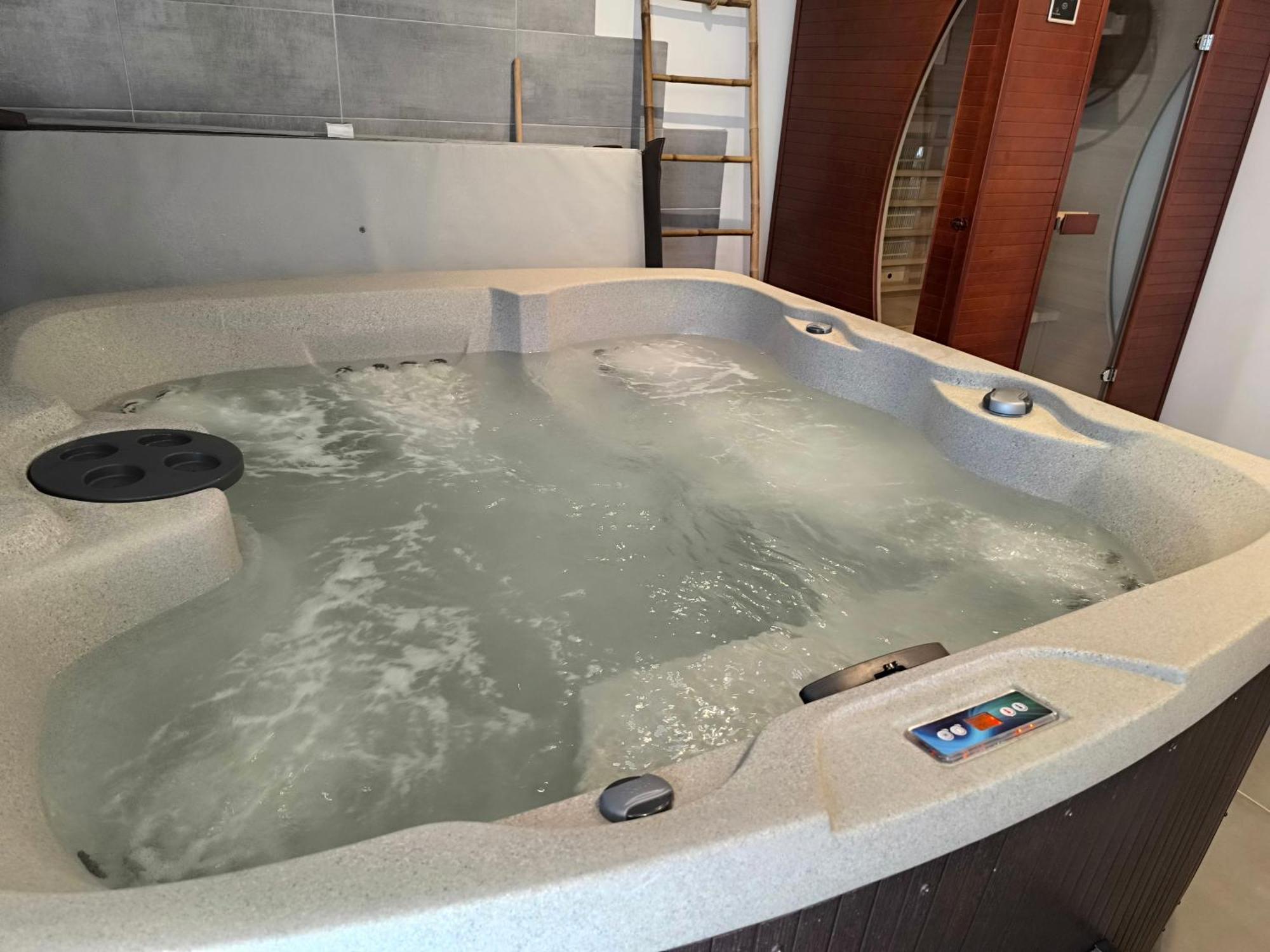 Gite Bonheur Et Charme Spa-Sauna Forfait 2H Inclus Kintzheim Exteriör bild